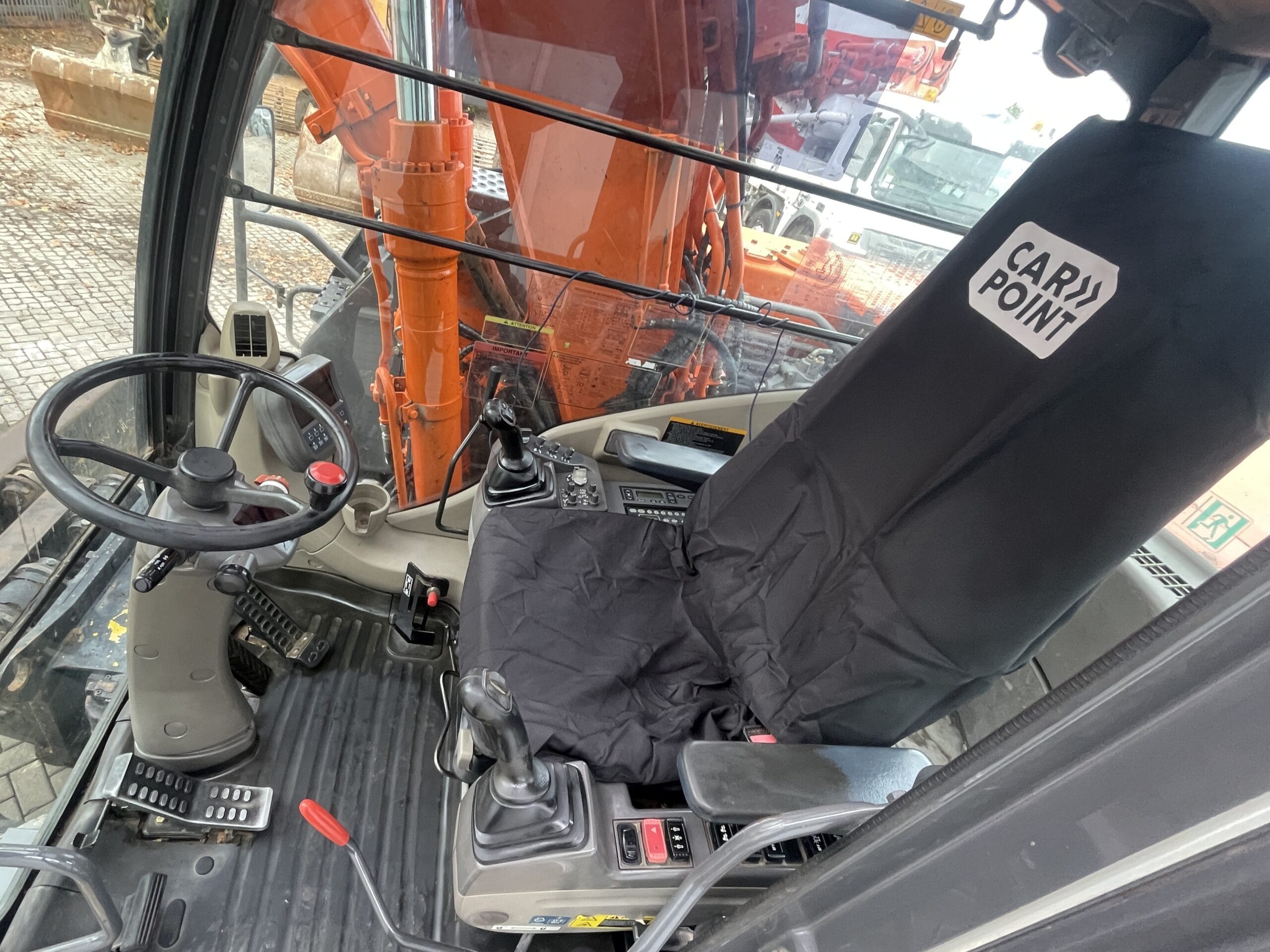 Hitachi ZX140W-3 - NedTrax - Sale of construction machinery and