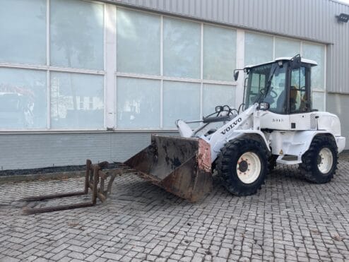 Volvo    L30G     2020