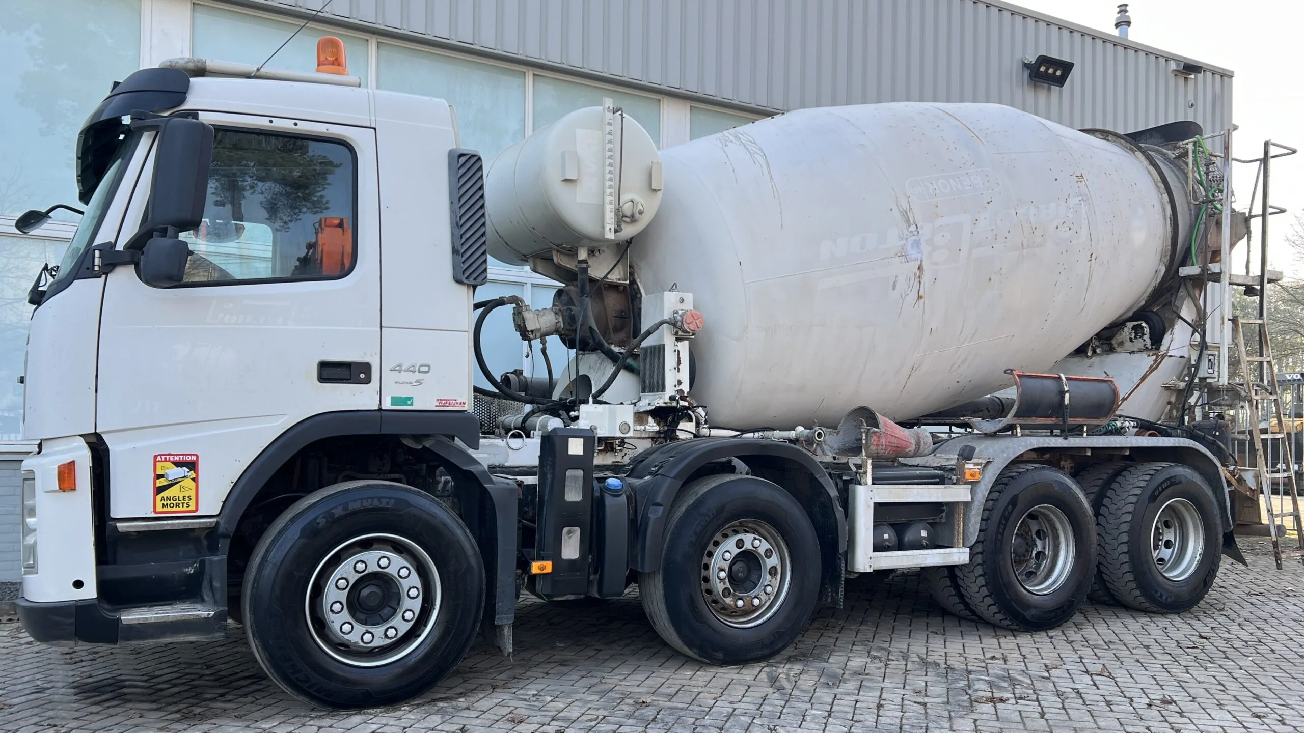VOLVO FM 440