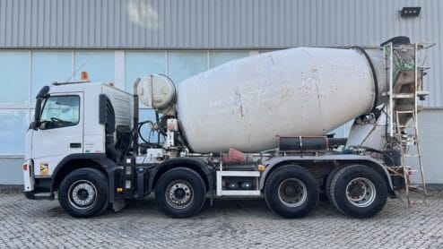 Alternative view of VOLVO FM 440