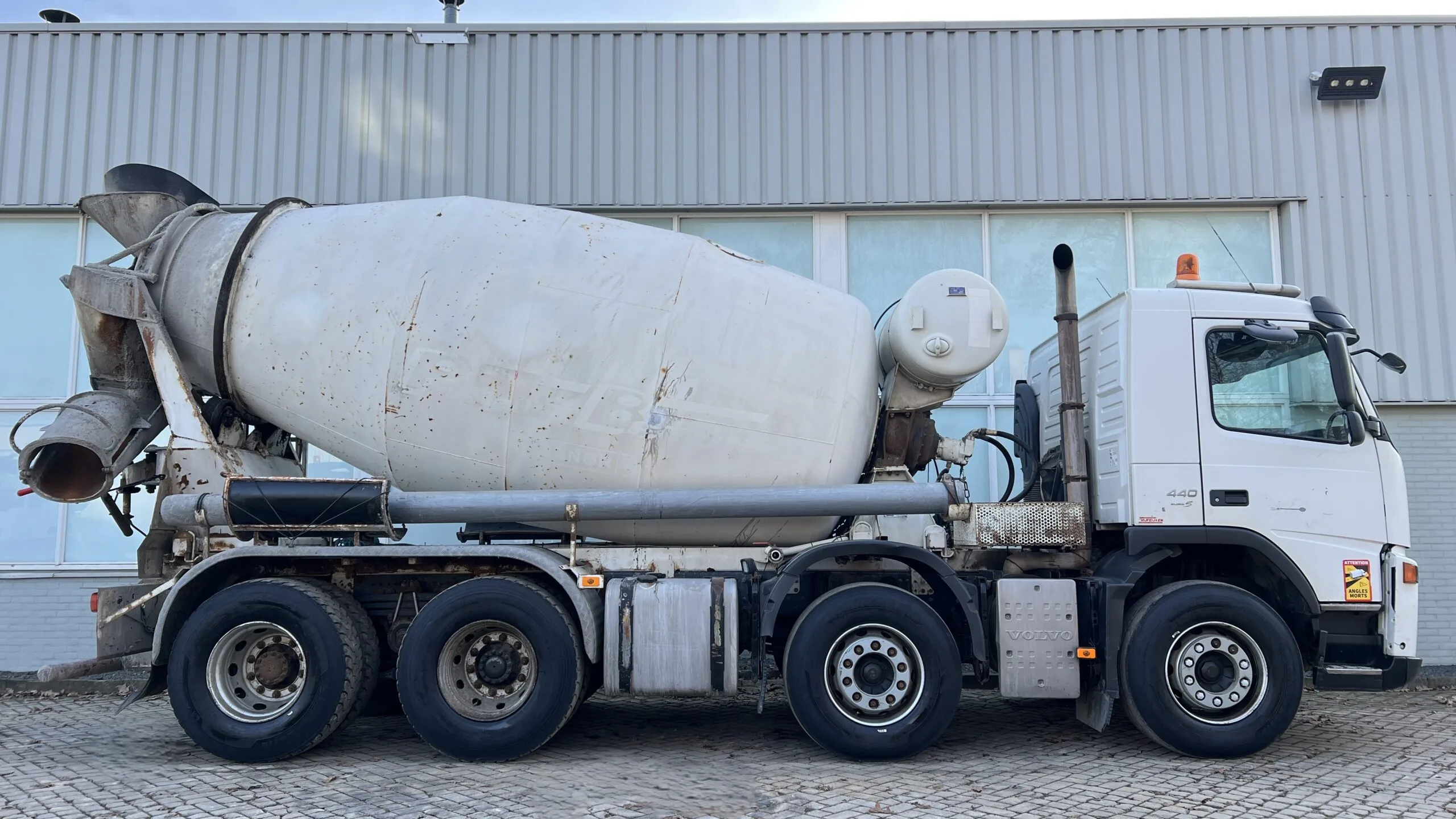 VOLVO FM 440 - Image 10