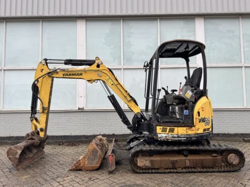 Alternative view of YANMAR VIO 33-U