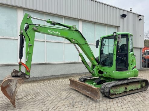 Kubota U55-4