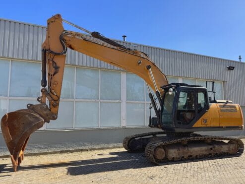 Case CX250D '8675 hours'