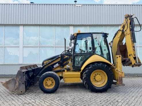 Alternative view of Caterpillar  428 E