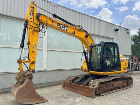 JCB JS130LCDT4