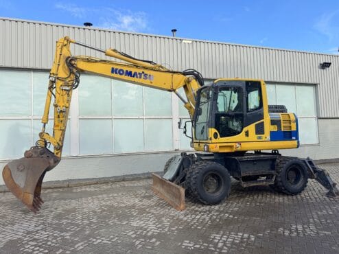 Alternative view of KOMATSU PW148-8